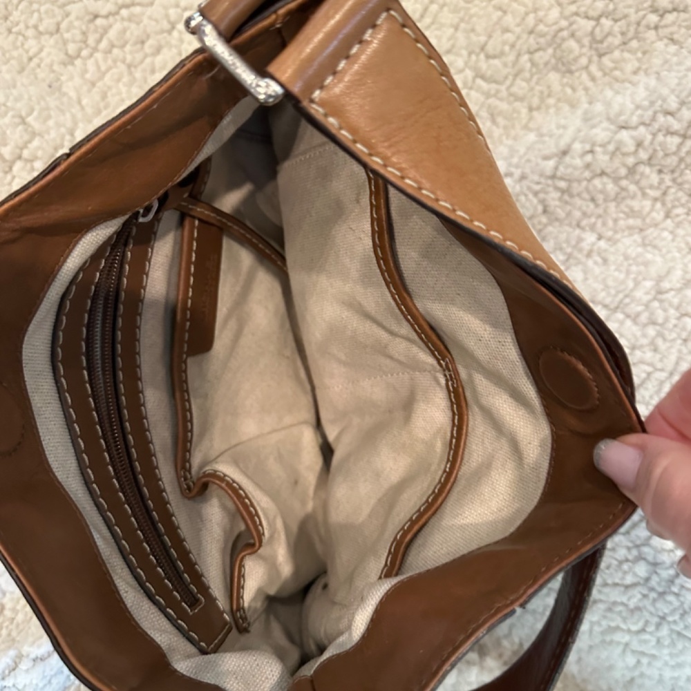 Michael Kors Handbag ***Good condition - Picture 2 of 4